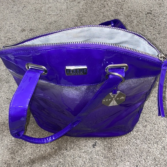 Versace Versus Tote Bag - Picture 6 of 10